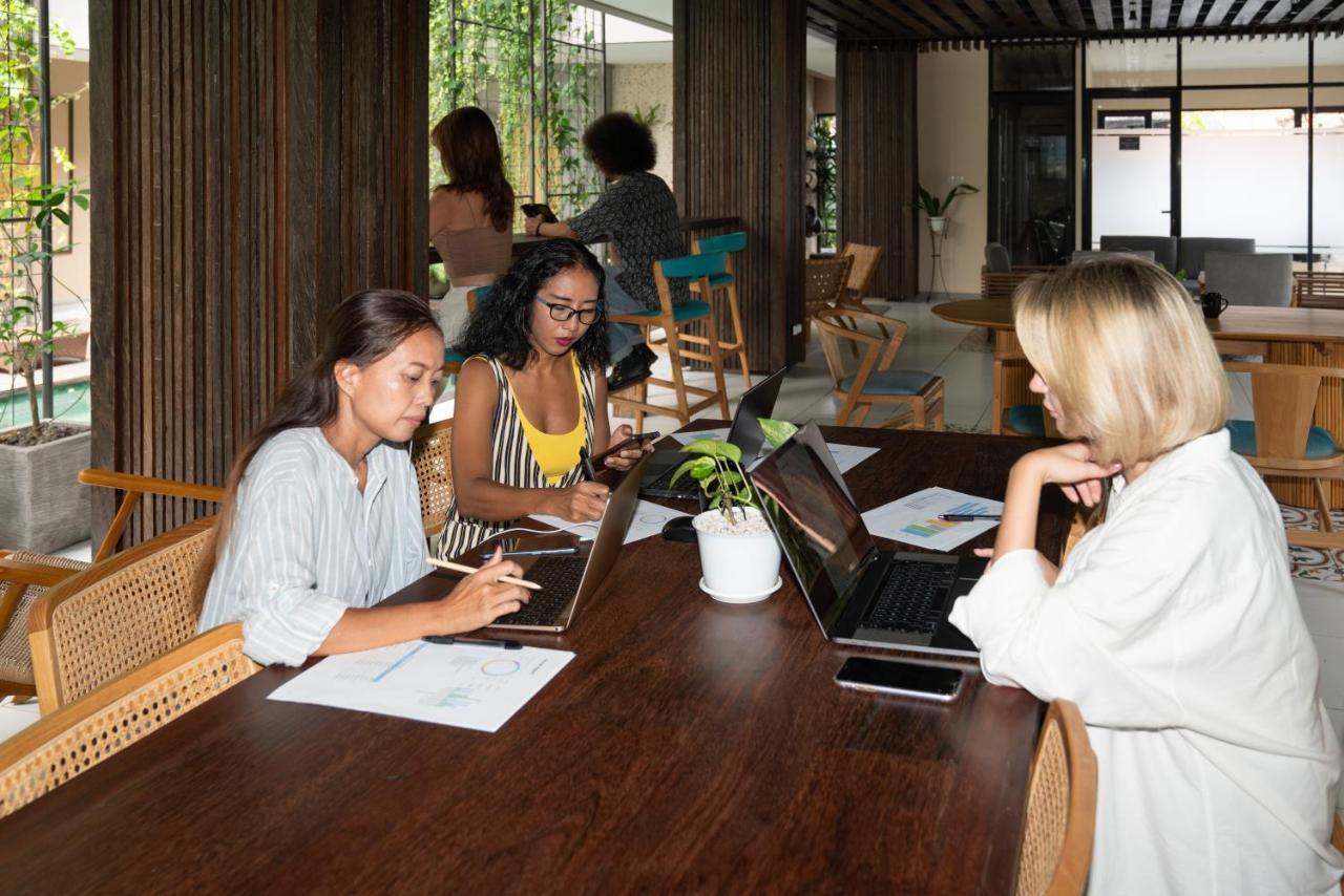 Tanaga Coliving Hotel Seminyak  Bagian luar foto